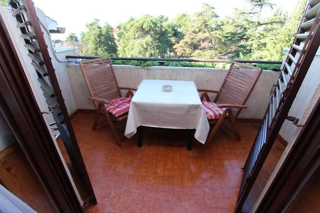Guest House Aurora Rovigno 3*,